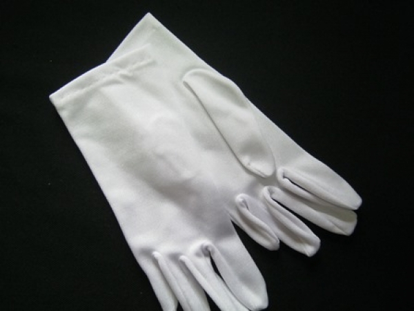 Kinderhandschuh aus Satin